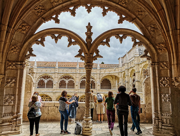 Portugal [80120730]