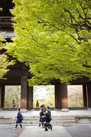 Students at Nanzen-ji Temple
